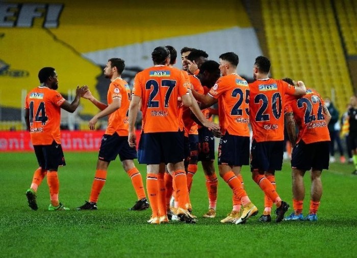 Göztepe, Süper Lig'de Başakşehir'i konuk ediyor! Maçın heyecanı Şampiyon Oranlar ile Misli'de